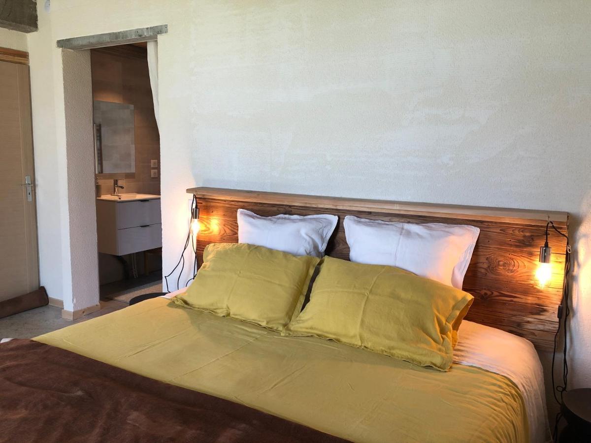 오르씨네스 Cote Tiretaine B&B 외부 사진